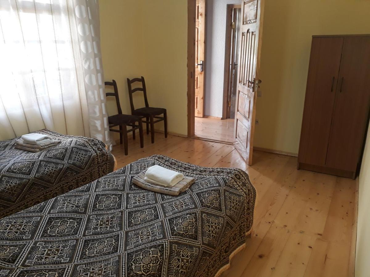 Guesthouse Robi Местія Екстер'єр фото