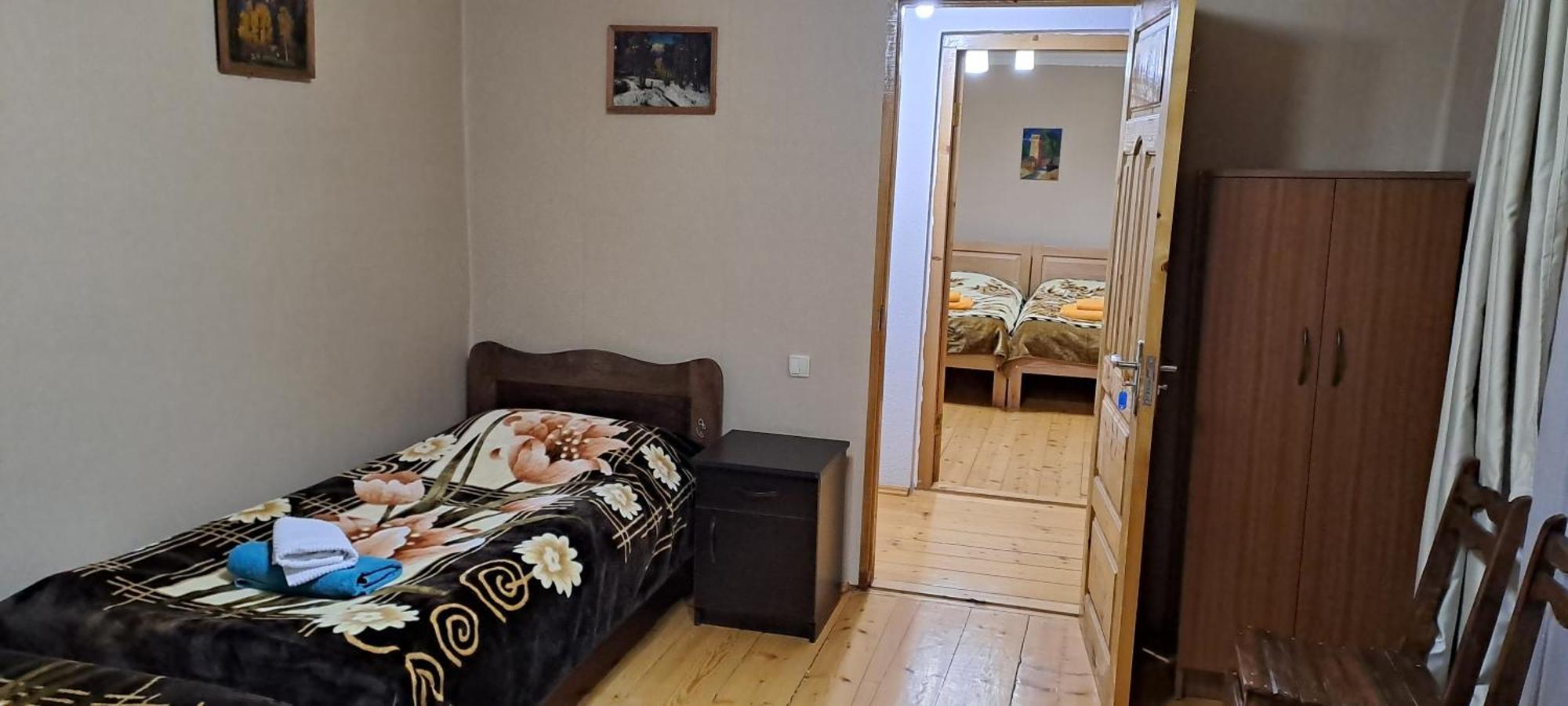 Guesthouse Robi Местія Екстер'єр фото