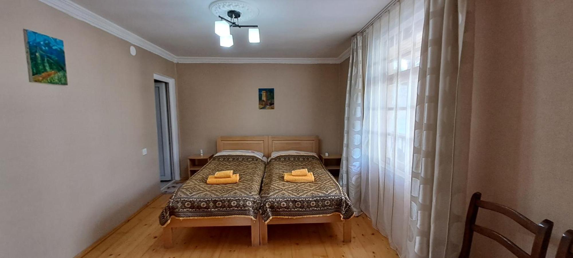 Guesthouse Robi Местія Екстер'єр фото