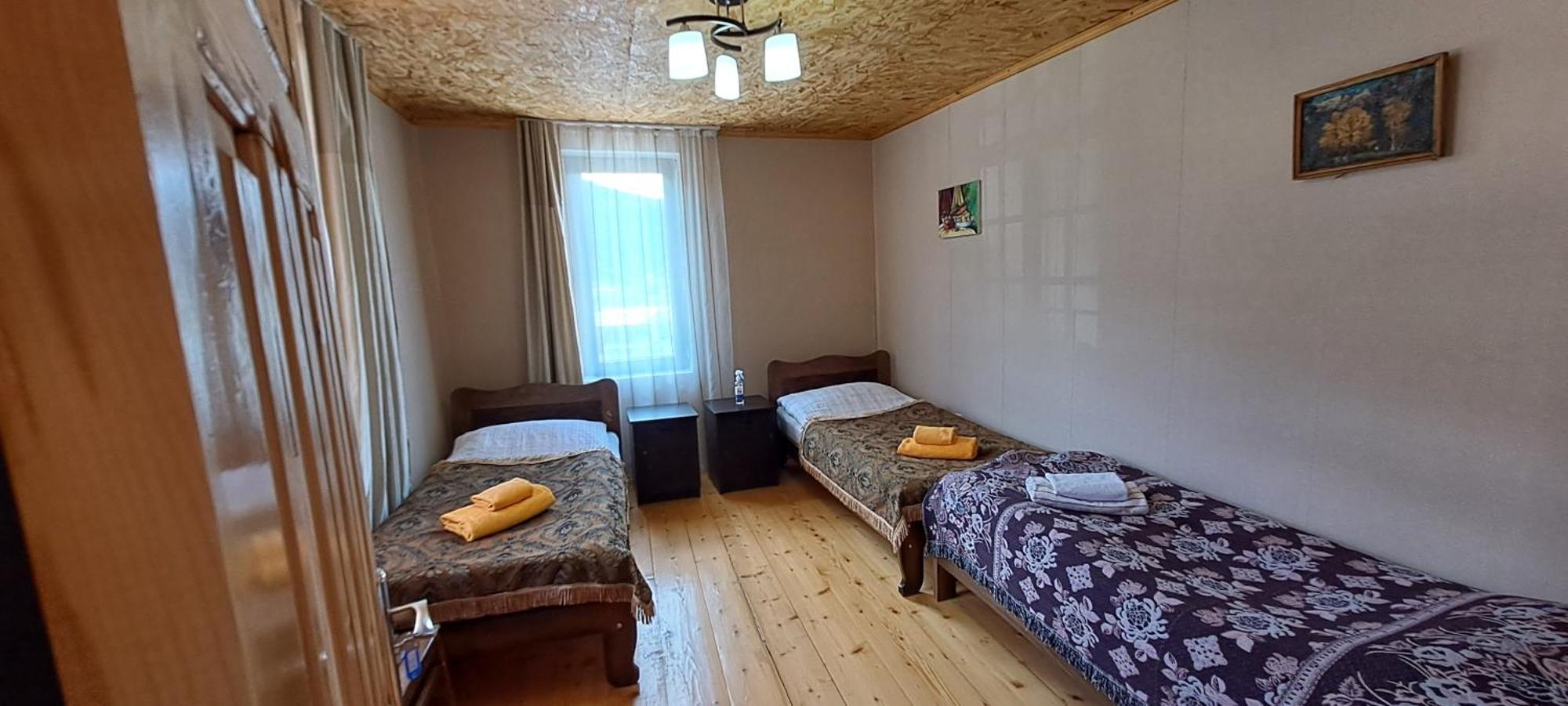 Guesthouse Robi Местія Екстер'єр фото